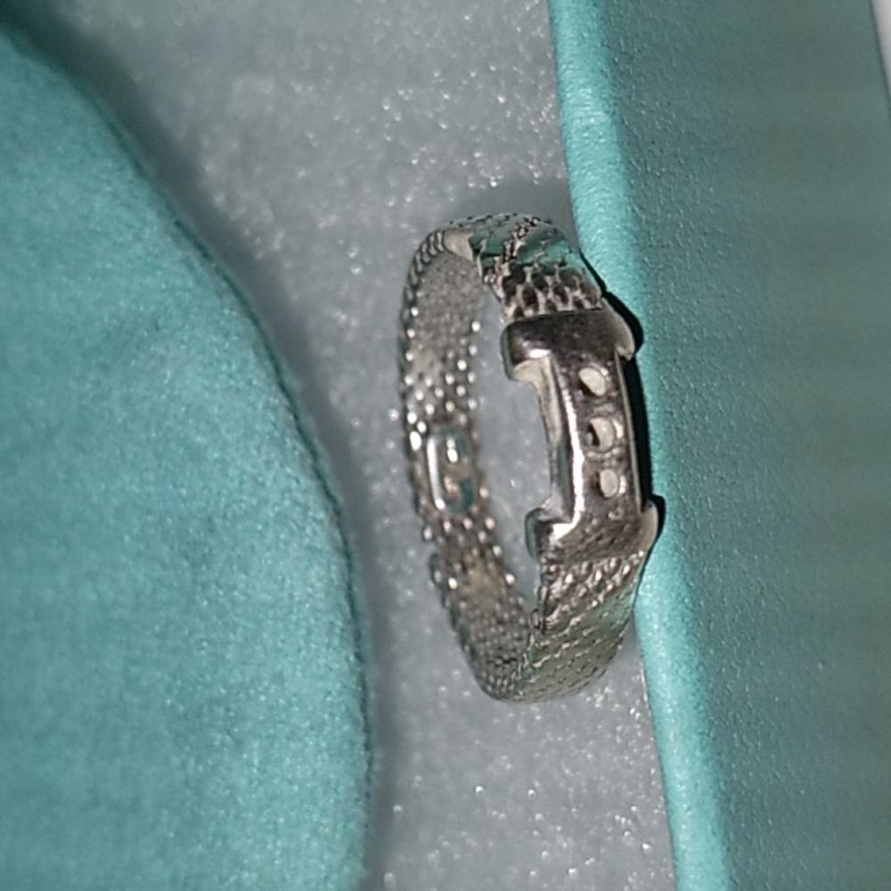 Tiffany & Co. Somerset mesh pinkie ring-has significant damage